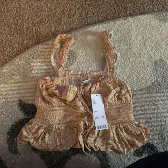 Urban Outfitters crop shirt - Picture 3 of 5